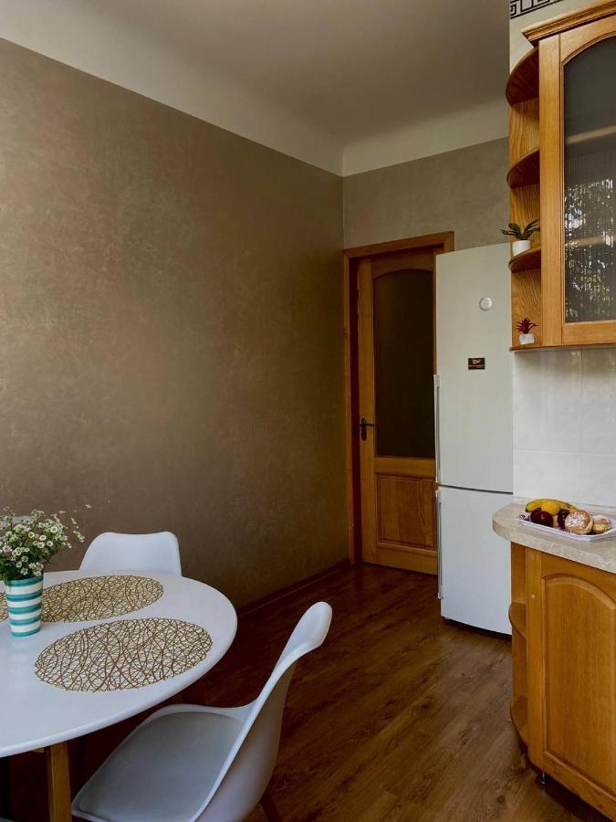 Babylon Apartments On Soborna 2Rooms Rivne Eksteriør billede